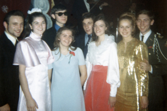 Unknown male, Olenka, Tom, Lydia Fetera, John Galiano, Krysia, Irka ?, Pawel