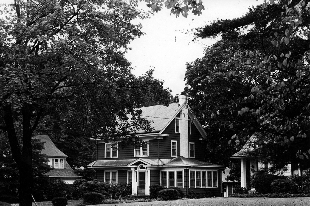 1975_Pg-26_02