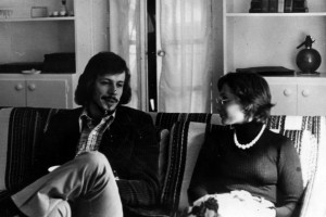 1975_Pg-32_02