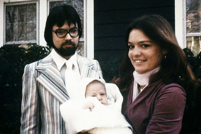 1976_Pg-06_01
