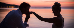 2015_11_07_hand-kiss-sunset